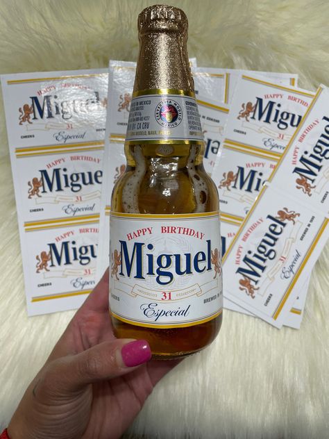 This listing is for a custom/personalized Modelo Beer Labels - these labels will fit the regular 12oz Modelo beer bottles.  Labels are made of high-quality glossy vinyl sticker and are water resistant (Beer is NOT included). Easy to apply, just add label over the current label (it's like a sticker). Thank you for visiting my shop -Simba ⚠️I have no affiliation with the beer company in any way. Therefore, the copyrights and trademark images in this listing belong to the beer company itself and ar Men’s Birthday Party Favors, Beer Bucket Centerpiece, Modelo Beer Birthday Party Ideas, Modelo Themed Birthday Party, Modelo Party Theme, 30th Birthday Centerpieces For Men, Beer Centerpieces For Men, Beer Birthday Party Decorations, Mens Bday Party Ideas