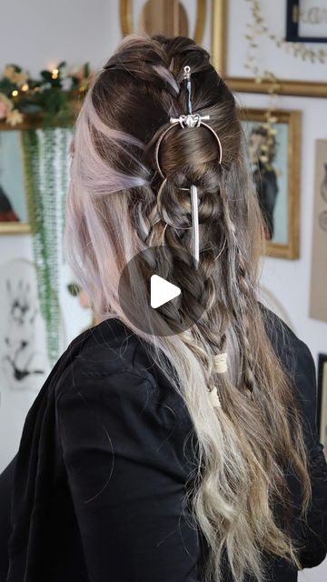 How To Do Viking Hairstyles Women, Vikings Hair Styles Women, Norse Wedding Hair, Warrior Braids Woman Hairstyles, Easy Celtic Hairstyles, Bridal Viking Hairstyles, Viking Style Wedding Hair, Wedding Viking Hairstyles, Viking Updo Hairstyles