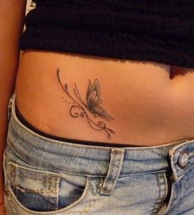 Small butterfly girl's hip tattoo Butterfly Tattoo Hip, Hip Tattoos For Girls, Tattoo On Hip Bone, Butterfly Tattoos Images, Simple Butterfly Tattoo, Hip Tattoo Designs, Hip Tattoo Small, Tattoo Hip, Butterfly Back Tattoo