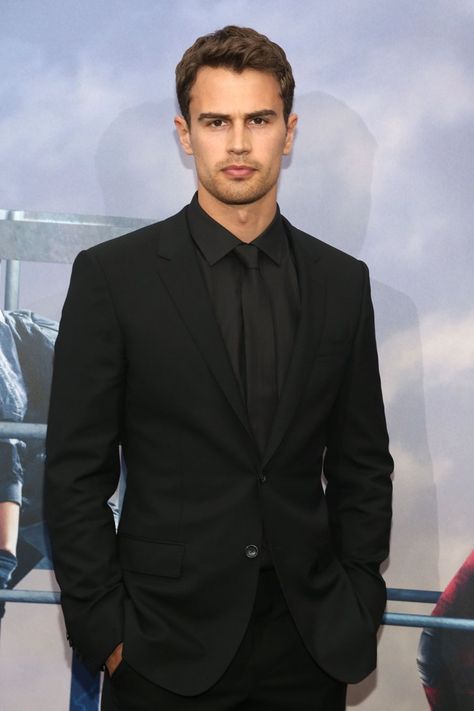 Pin for Later: 5 Little-Known Facts About Divergent Star Theo James His real name is Theodore Peter James Kinnaird Taptiklis. He was born in Oxford, England, and his birthday is on December 16, 1984. Thoe James, Divergent Theo James, Theodore James, Boss The Scent, James 3, Theo James, Allegiant, Celebrity Names, British Actors