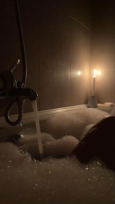 Aesthetic Bath Tub, Couple Bathtub Aesthetic, Tub Aesthetic, Bath Tub Aesthetic, Aesthetic Bathtub, Couples Bathtub, Bathtub Aesthetic, Aesthetic Bath, Bath Aesthetic