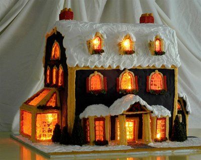 Detailed Instructions for Making a Gingerbread House - Rock Recipes -The Best Food & Photos from my St. John's, Newfoundland Kitchen. Gingerbread City, Gingerbread House Template, Ginger House, Gingerbread Dough, Make A Gingerbread House, All Things Gingerbread, Gingerbread House Cookies, Rock Recipes, Cookie House