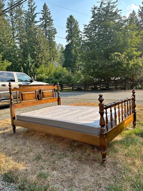 Vintage Ethan Allen Full Size Bed Frame (Box Spring Included!!) Full Size Bed Frame, Full Size Bed, Ethan Allen, Box Spring, Bed Frame, Solid Wood, Bed, Frame, Wood