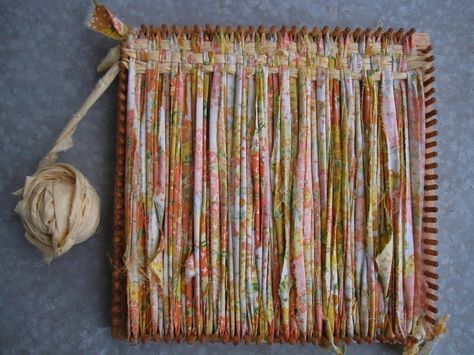 Scrap Weaving, Knitting Nancy, Simple Weaving, Zoom Loom, Homemade Rugs, Pin Weaving, Potholder Loom, Weaving Loom Diy, Rug Loom