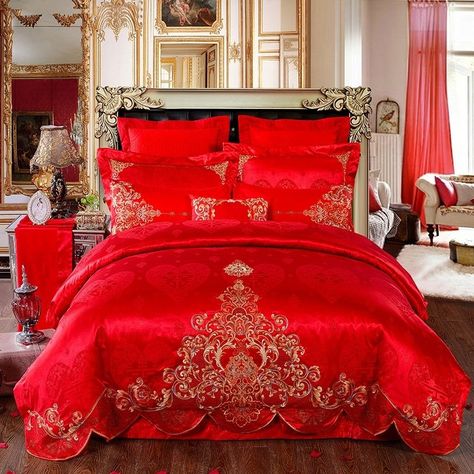 Luxurious Red and Royal Gold Victorian Gothic Pattern Western Style Egyptian Cotton Full, Queen Size #Bedding #Bedspread #Bedroom Sets Red Bedding Sets, Satin Bed, Luxury Bedding Master, Bed Cover Design, Designer Bed Sheets, Embroidered Bedding, Affordable Bedding, Bed Linen Design, Satin Bedding