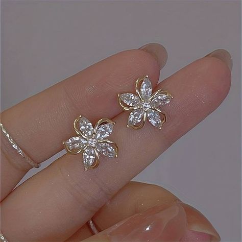 Japanese Korean Style Five Petal Zircon Flower Shaped Stud - Temu United Kingdom Ear Rings Studs, Simple Gold Earring, Studs Gold, Flower Ear, Dainty Studs, Style Japonais, Sparkle Earrings, Gold Earrings Designs, Gift For Mother