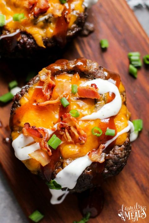 Fully Loaded Burger Bowls #familyfreshmeals #burger #burgerbowl #keto #paleo #healthy #grill #beef #fullyloaded #easyrecipe Loaded Burger Bowls, Loaded Burger, Recipes Burgers, Burger Bowls, Keto Burger, Family Fresh Meals, Hamburger Patties, Lean Beef, Keto Recipes Dinner