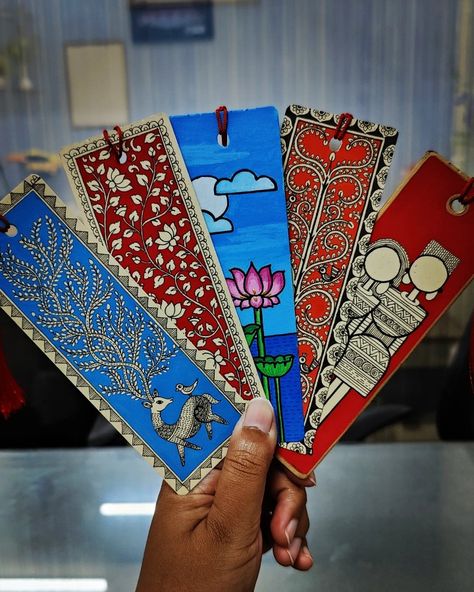 Gond Art Bookmark, Book Mark Painting Ideas, Madhubani Bookmarks, Doodle Bookmark, Doodle Bookmarks, Bookmark Aesthetic, Mithila Art, Art Bookmarks, Birthday Puns