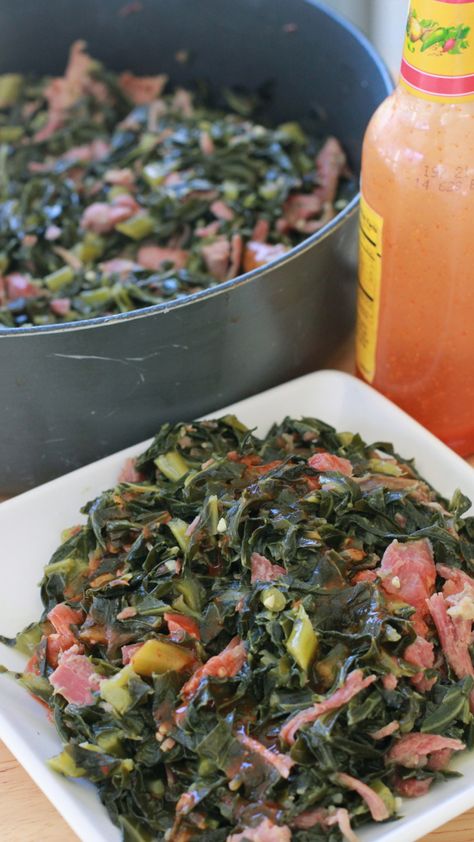 southern soul food collard greens recipe Soul Food Collard Greens, Greens Recipe Soul Food, Southern Soul Food, Southern Collard Greens, Collard Greens Recipe, Divas Can Cook, Soul Sunday, Southern Recipes Soul Food, Turkey Legs