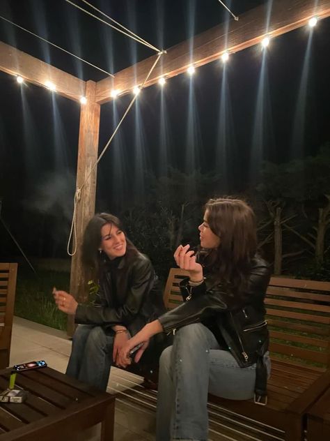 friends bff aesthetic picture idea party night smoke smoking brunette duo Pansy Aesthetic, Bff Aesthetic, Percy Jackson Fanfic, Famous Lifestyle, Night Girl, Photography Club, Aesthetic Picture, Best Friends Aesthetic, Friends Aesthetic