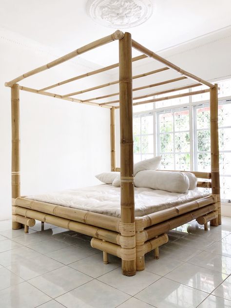 Bamboo Canopy, Bamboo Furniture Diy, Bamboo Bedroom, Bamboo Bed Frame, Bamboo Furniture Design, Bamboo Bed, Bamboo Sheets Bedding, Bamboo Decor, Cama King Size