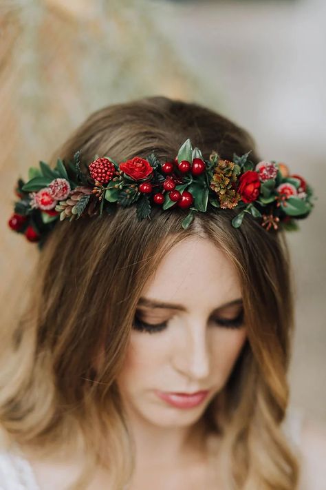 Uma Lillian Potter run away at age 12. After the whole school turned … #fanfiction #Fanfiction #amreading #books #wattpad Christmas Headband Diy, Christmas Headdress, Christmas Headpiece, Christmas Wedding Themes, Christmas Hair Accessories, Christmas Craft Fair, Christmas Headband, Flower Headpiece, Christmas Photoshoot