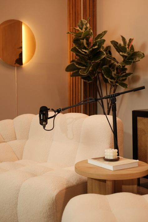 Bouclé couch and podcast setup Earthy Podcast Setup, In Home Podcast Studio Set Up, Podcast Studio Decorating Ideas, Podcast Success Aesthetic, Photoshoot Studio Interior, Podcasts Set Ideas, Podcast At Home Set Up, Podcast Room Setup Ideas, Podcast Office Design