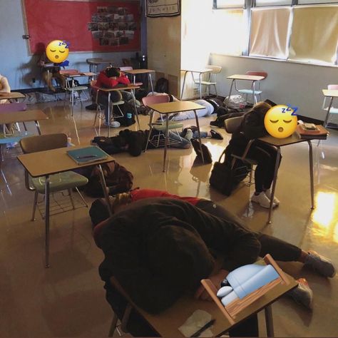 Sleeping In Class Aesthetic, Sleeping At School, Psychology Course, Asthetic Picture White And Black, Essential Oils For Pregnancy, Moon Man, Wheelbarrows, Romanticizing School, Sleep Medicine