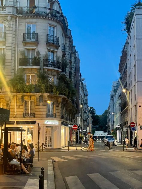 Parisian Streets Aesthetic, European Streets Aesthetic, Paris Aesthetic Street, French Streets Aesthetic, Small French Town Aesthetic, European Street Aesthetic, French Athestic, Blockburg Town, French Town Aesthetic