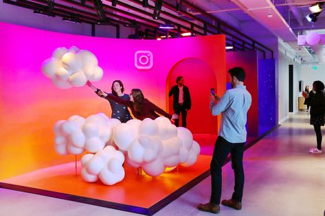 Life-Size Instagram Backdrops | Instagram Got a New Office. It Looks Like Instagram Instagram Projects, Selfie Wall, Event Booth, Photo Zone, Photo Opportunity, Experiential Marketing, Exhibition Booth Design, Art Exhibit, 3d Studio