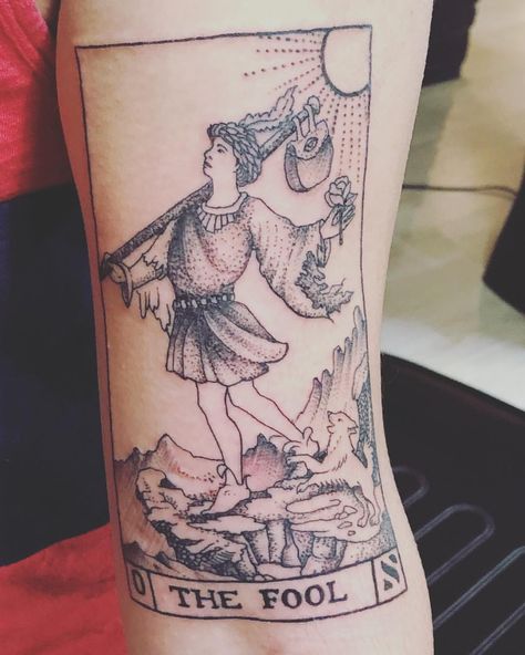 Tarot Card Tattoo - The Fool Fool Tattoo, Arizona Tattoo, Tarot Card Tattoo, Tarot Tattoo, Optical Illusion Tattoo, R Tattoo, Card Tattoo, Dark Tattoo, Mini Tattoos