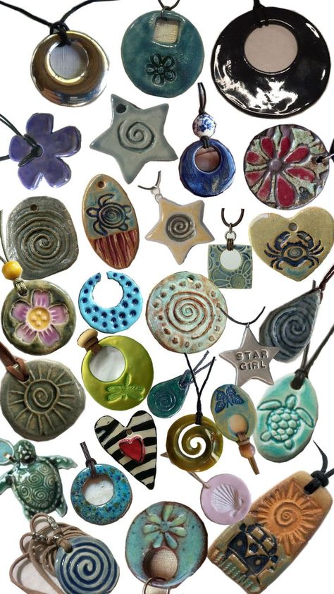 Cerámica Ideas, Clay Diy Projects, Pottery Crafts, Ceramics Pottery Art, Clay Art Projects, Ceramics Ideas Pottery, Funky Jewelry, Diy Clay Crafts, Diy Crafts Jewelry