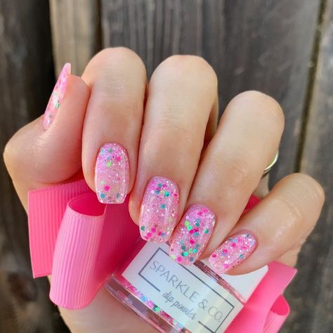 Dip Nails on Instagram: “Pink glitter party mood💕✨👗 For all the sparkly pink lovers out there: you need this . . Color: @sparkle.and.co Barbie’s Birthday Bash…” Rainbow Nails Sparkle, Birthday Confetti Acrylic Nails, Colorful Nails Glitter, Barbie Dip Powder Nails, Fluro Nail Designs, Sns Nails Designs Birthday, Barbie Sns Nails, Cotton Candy Dip Nails, Cute Pink Glitter Nails