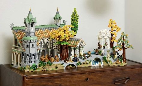 Lord Of The Rings Rivendell, Lego Haunted House, Best Lego Sets, Lego People, Bilbo Baggins, Lego Pieces, Lego Models, Building Blocks Toys, The Lord Of The Rings