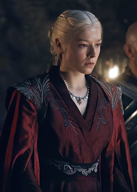 Targaryen Woman Art, Rhaenyra Targaryen Emma D’arcy, Targaryen Fashion, Rhaenyra Targaryen Aesthetic, Daenerys Cosplay, Targaryen Dynasty, Emma Darcy, Daena Targaryen, Game Of Thrones Outfits