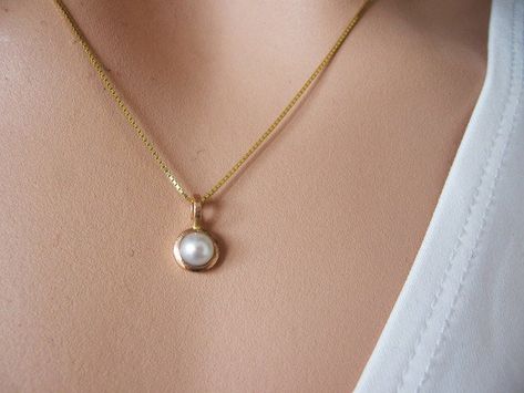 Jewelry With Pearls, Tiny Gold Necklace, Beautiful Wedding Jewelry, Gold Bridal Jewelry, Ruby Necklace Pendant, Natural Pearl Necklace, Handmade Gold Jewellery, Pearl Heart, Gold Gemstone Ring