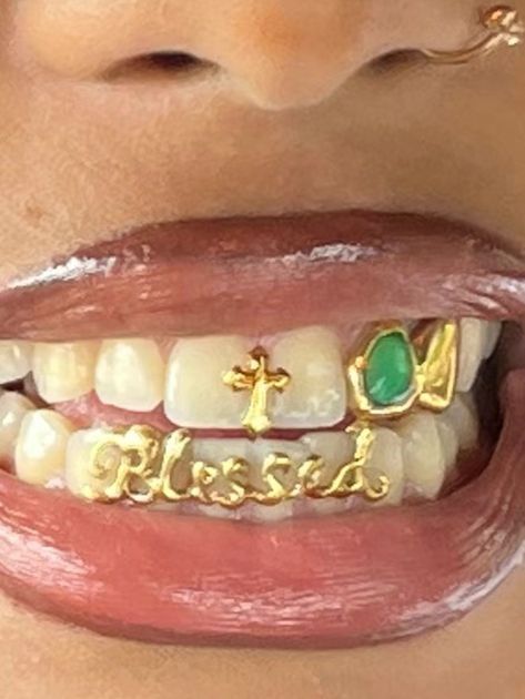 Gold Teeth Grills, Pretty Teeth, Dental Jewelry, Grillz Teeth, Gold Grill, Diamond Teeth, Dope Jewelry Accessories, Gold Grillz, Grills Teeth