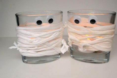 Halloween Mummy Candle Jar Candle Jars Crafts, Mummy Candles, Mummy Crafts, Empty Candle Jars, Empty Candle, Halloween Mummy, Ways To Recycle, Candle Jar, Halloween Candles