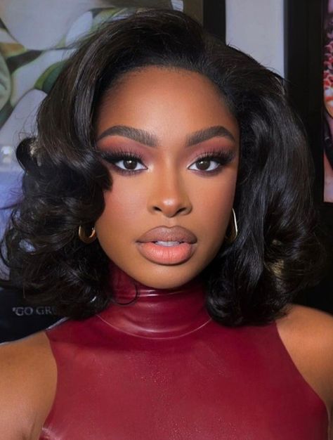 Classic Makeup Looks Black Women, Makeup Looks For Dark Skin Black Women, Old Money Makeup Black Women, Coco Jones Icons, Coco Jones Makeup, Cute Makeup Black Women, Coco Jones Aesthetic, Black Celebrities Female, 90s Fine Black Women