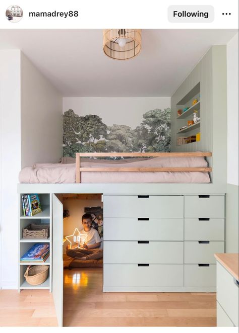 Small Kids Bedroom, Kids Room Bed, Diy Loft Bed, Small Kids Room, Kids Loft Beds, Kids Bedroom Inspiration, Convertible Furniture, Small Room Design, Furniture Couch