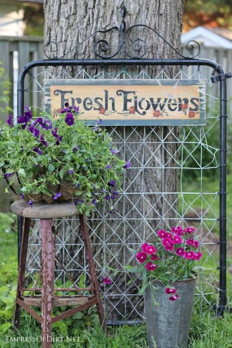 Want to make a grand entrance to your garden? Add a fabulous garden gate! Or turn one into garden art or trellis or whatever you like! These old metal gates are a classic design that looks great both outdoors and indoors as home decor. Backyard Gate, Taman Vintage, Garden Gate Design, Garden Junk, Starting A Garden, Have Inspiration, Garden Containers, Creative Gardening, Garden Yard Ideas