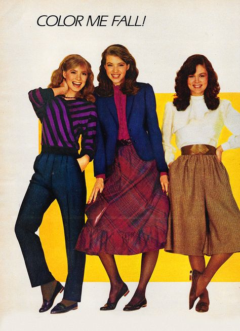 September 1982. 'Color me fall!' 80s Mom Outfit, 1983 Fashion, Vintage Seventeen Magazine, 80s Fashion Women, 1980s Outfits, Seventeen Magazine Fashion, Just Seventeen, Fall Fashion Skirts, 80’s Fashion