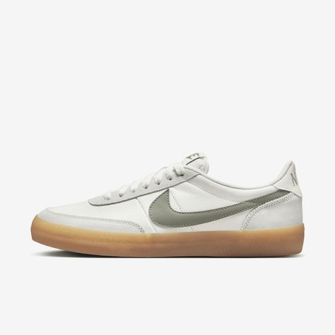 Inspired by our original tennis shoe, the Killshot 2 gets updated with fresh palettes and mixed materials like soft suede and smooth leather. To prove you're on top, the gum rubber sole adds the cherry on bottom. Cute Shoes For Women, Look Retro, Nike Tennis Shoes, Vintage Character, Yellow Light, Women Lifestyle, Retro Look, Office Outfits, Soft Suede