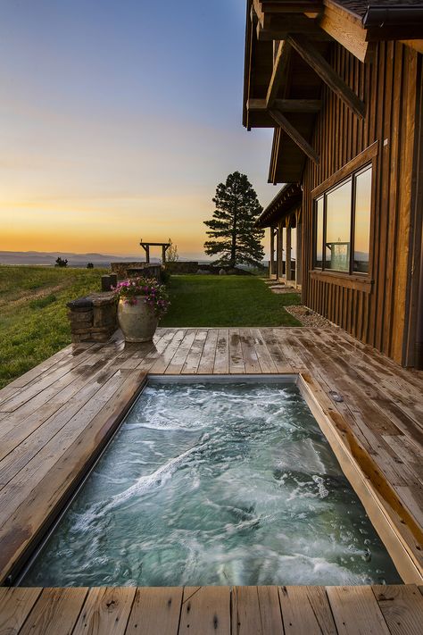 Modern Hot Tubs, Backyard Spa, Wooden Pool, Endless Pool, Wooden Deck, Small Pool Design, Jacuzzi Outdoor, Small Pools, Swim Spa