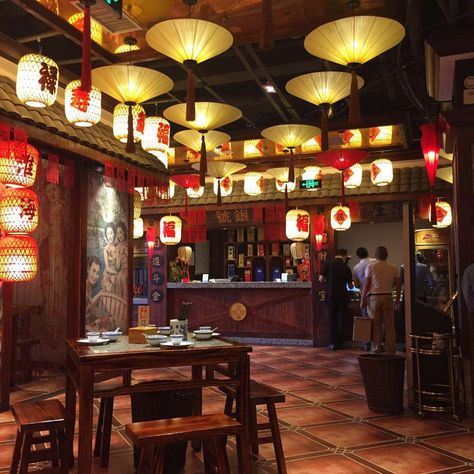 Chinese Cafe Design, Chinese Restaurant Interior Design, Chinese Restaurant Interior, Sushi Bar Design, Modern Chinese Restaurant, Chinese Cafe, Japanese Restaurant Design, Ramen Bar, Asian Restaurant