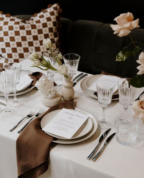 Chocolatey details from our styled shoot at Locale...⁠ ⁠ Concept & Stylist: @lovebirdweddings ⁠ Venues: @localenoosa @sofitelnoosapacific⁠ Photographer: @georgebowdenphoto⁠ Videographer: @creo_bella⁠ Content Creator: @bychloe.socials⁠ Florist: @mondofloraldesigns⁠ Gown: @judycopelycouture⁠ Bridal stylist: @amber.copley.buckley⁠ Model: @kaylenro⁠ Hair: @foxslanestyling⁠ Makeup: @makeupbyamymaree⁠ Tableware: @tableforlouis⁠ Reception linens: @tablearteventhire⁠ Reception chairs: @valiant.events... Reception Linens, Mocha Wedding, Reception Chairs, Bridal Stylist, Ny Wedding Venues, Thanksgiving 2024, Love Birds Wedding, Eco Wedding, Wedding Stylist