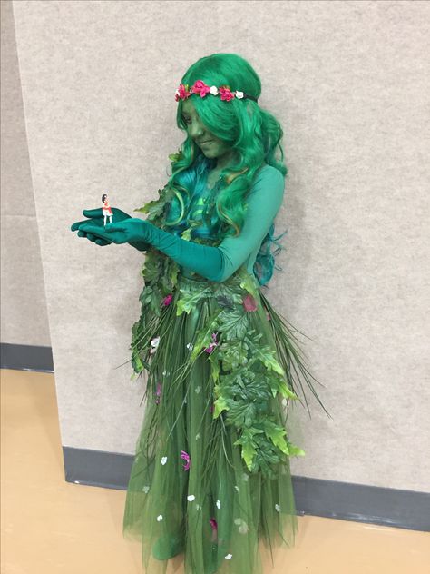 Diy Te Fiti Costume, Te Fiti Halloween Costume, Mother Nature Diy Costume, Ferngully Costume, Diy Moana Outfit, Te Fiti Costume Diy, Moana Outfit Ideas, Moana Family Costumes, Moana Tefiti Costume Diy