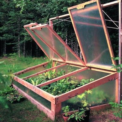 DIY greenhouse boxes by nancy Diy Cold Frame, Cold Frame Diy, Cold Frame Greenhouse, Mini Serre, Plants Growing, Diy Greenhouse, Garden Greenhouse, Cold Frame, Backyard Projects