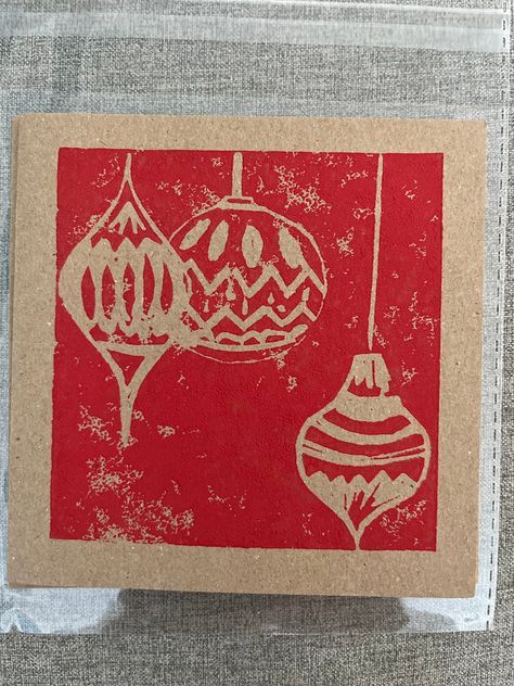 Lino Cut Christmas Card Designs, Holly Lino Print, Festive Lino Print, Block Printing Christmas, Lino Printed Christmas Cards, Christmas Print Making, Lino Print Ideas Christmas, Printmaking Christmas Cards, Linoleum Print Ideas Christmas