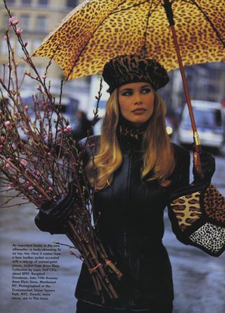 Claudia Schiffer in Leopard Prints & Leather for Vogue Arthur Elgort, Fashion Umbrella, 90s Supermodels, Dark Autumn, Usain Bolt, Under My Umbrella, Vogue Us, Michael Phelps, Umbrellas Parasols