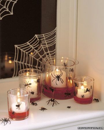 Halloween, Martha-Style - The Decorologist Apartment Family, Candles Centerpieces, Fun Diy Halloween Decorations, Christmas Colouring, Clever Halloween, Image Halloween, Casa Halloween, Holiday Apartment, Haunted House Party