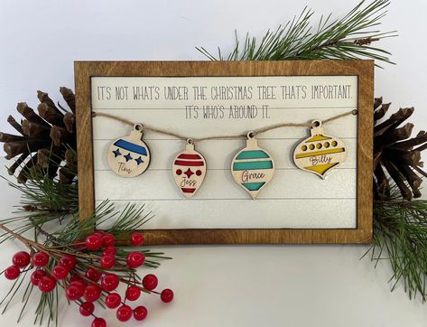 Christmas pallet signs