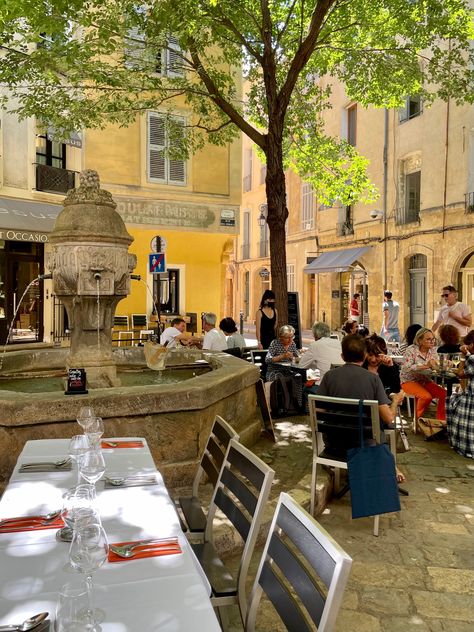 A Perfect Day in Aix-en-Provence – CouleurNature Provence Summer, Aix En Provence France, French Summer, City Scape, Southern France, Summer Tables, Europe Summer, French Garden, Provence France