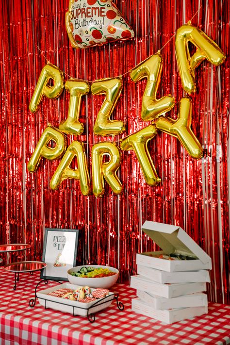 Pizza Night Party, Pizza Party Ideas, Pizza Party Themes, Pizza Party Decorations, Kids Pizza Party, Pizza Party Birthday, Birthday Pizza, Kids Pizza, Diy Pizza