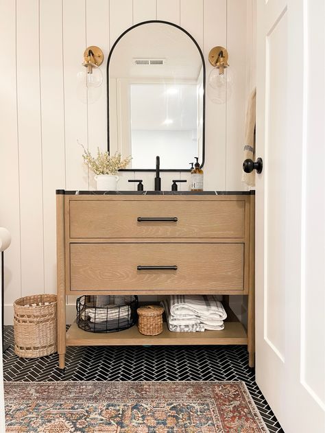 Built in bathroom vanity