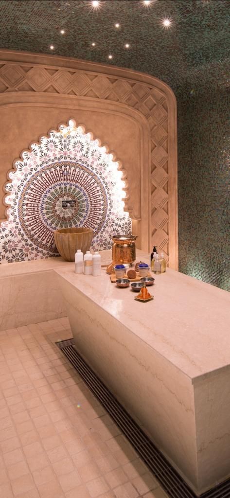 Morrocan and turkish bath Moroccan Hammam Design, Moroccan Bath Spa, Morrocan Home, Moroccan Spa, Turkish Hamam, Moroccan Hammam, Deco Spa, Spa Massage Room, Turkish Hammam