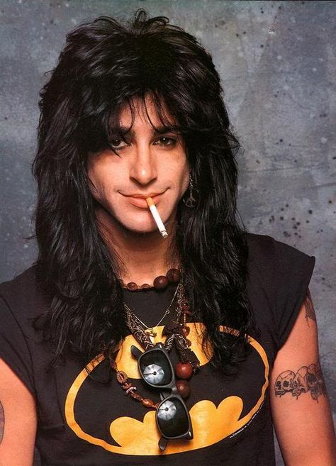 Kelly Nickels of L A Guns Kelly Nickels 80s, Nikki Sixx 80s, Hairstyles Glam, 80s Rock Hair, Glam Rock Makeup, Kelly Nickels, 80s Hair Metal, 80s Heavy Metal, Rock Makeup