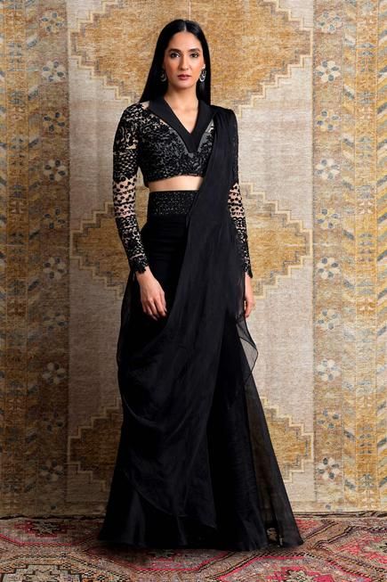 Couture, Blouse Designs Latest For Black Saree, Black Collar Blouse For Saree, Blouse With Collar Neckline, Organza Sarees Black, Western Blouse Designs For Saree, Cocktail Party Outfit Black, Saree Blouse With Collar, Organza Saree With Contrast Blouse