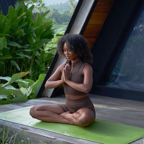 Yoga isn’t about touching your toes it’s about what you learn on the way down. Embrace the journey, celebrate progress, and honor the wisdom within. 🌟 #LeaflowYoga #FlowWithLeaflow #LeaflowYogis #yogapractices #yogabalance Yoga Teacher Vision Board, Yoga Green Aesthetic, Black Woman Exercise, Work Out Aesthetics, Black Women Working Out, Mimosas Aesthetic, Yoga Black Women, 2025vision Board, Meditating Aesthetic