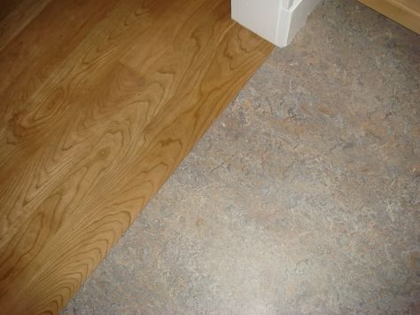 Marmoleum and Engineered hardwoods Granada, Marmoleum Floors Kitchen, Modern Linoleum Flooring, Linoleum Flooring Kitchen, Linoleum Kitchen Floors, Modern Arabic Interior, Marmoleum Floors, Grey Hardwood Floors, Kitchen Rehab